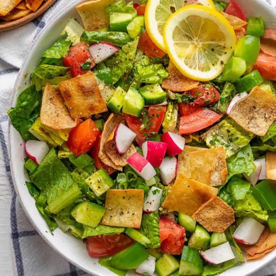 SALADE FATTOUSH / FATTOUSH SALAD