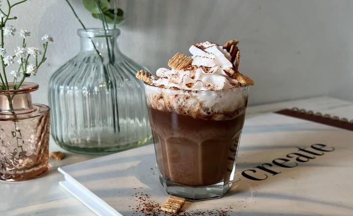 Chocolat Chaude a la Cannelle - Cinnamon Hot Chocolate