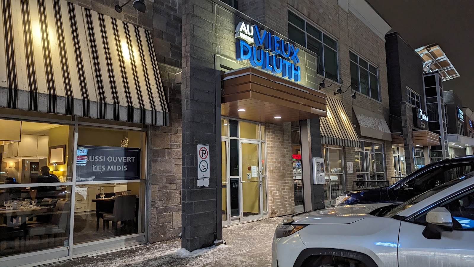Au Vieux Duluth Restaurant preview 2