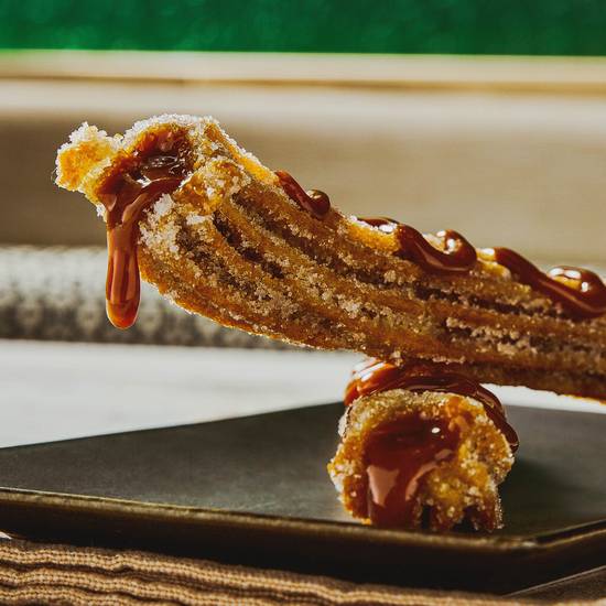 Churros (2) remplis au chocolat / Churros (2) with chocolate filling