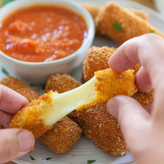 Mozzarella Cheese Sticks (8 pcs)