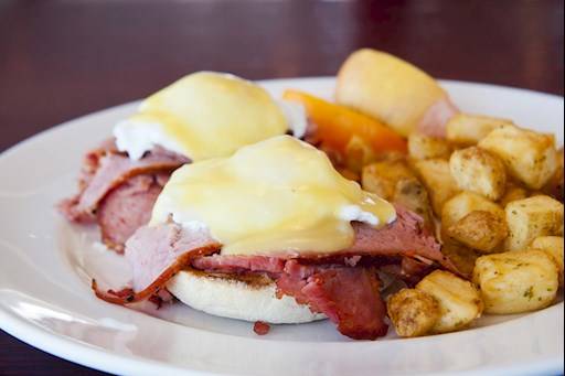 Classique Benedictine / Eggs Benedict