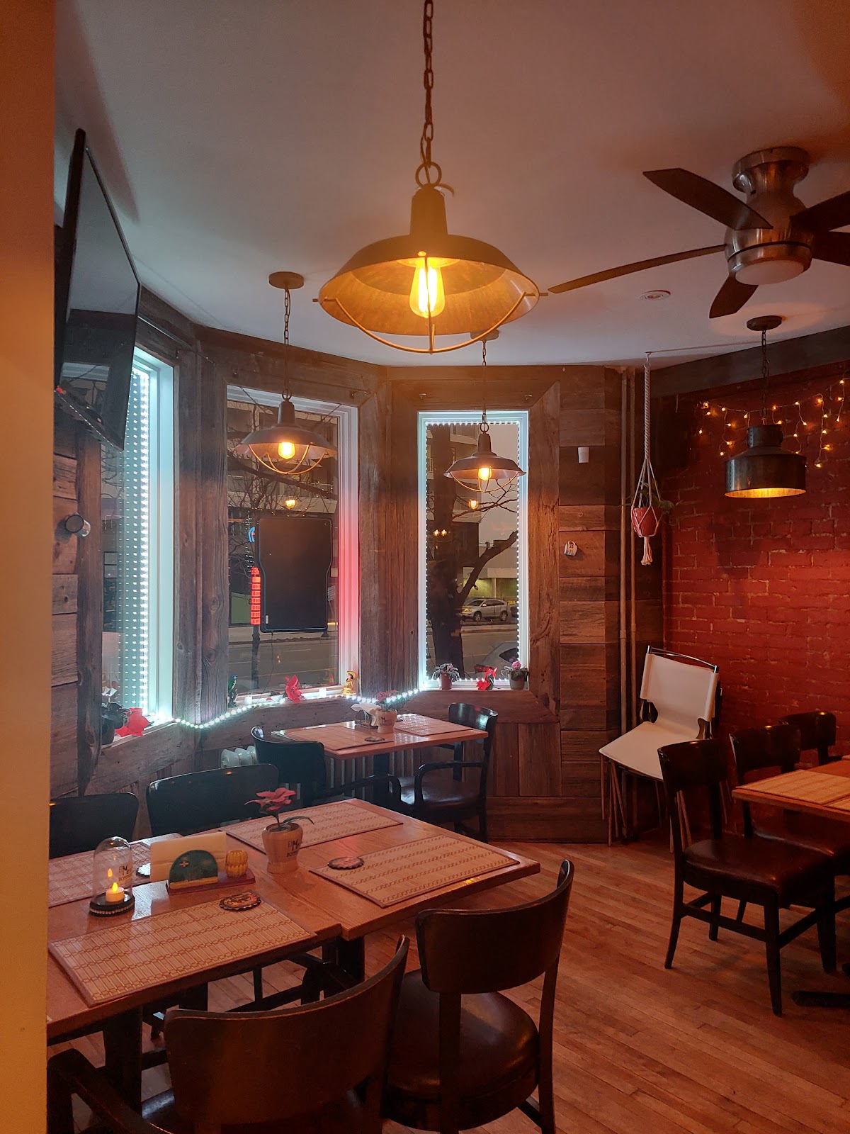 El Meson Dominicano Restaurant preview 2