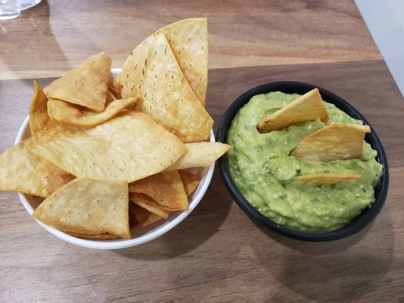 Small Guacamole and Chips