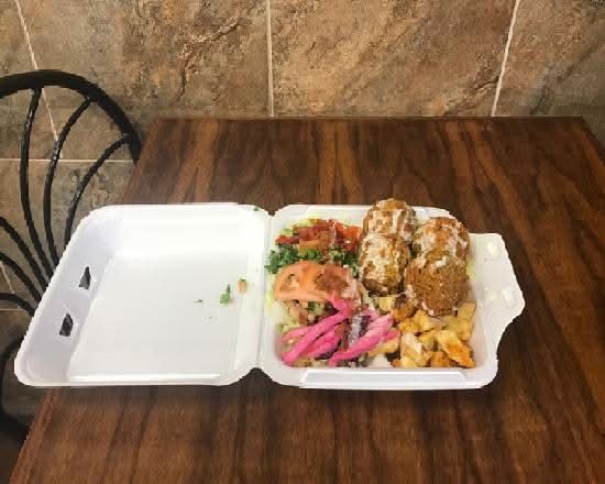 Plat de Falafel végétarien / Vegeterian Falafel Plate