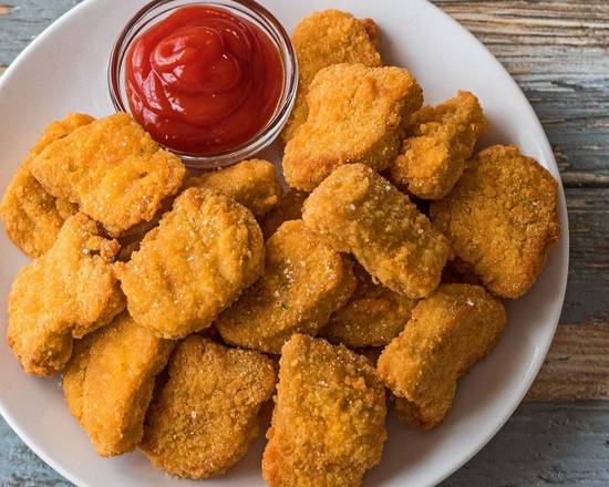 10 croquettes de poulet servi avec la sauce barbecue