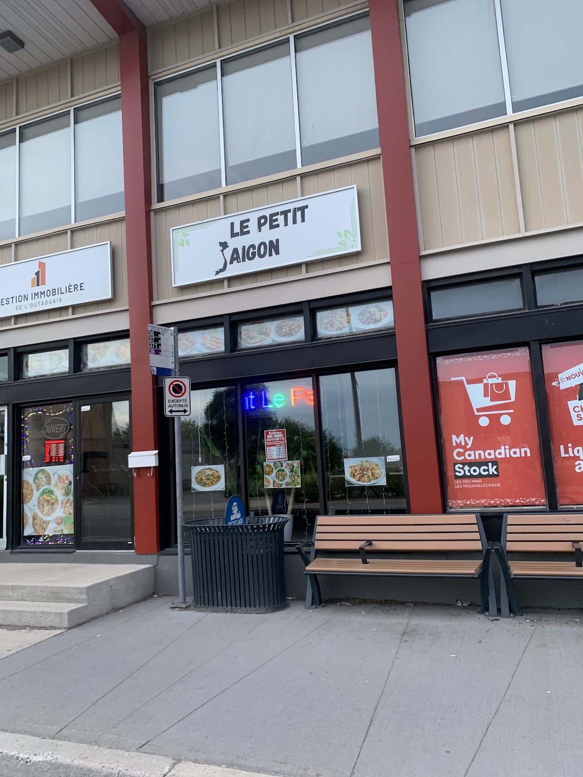 Le Petit Saigon preview 2