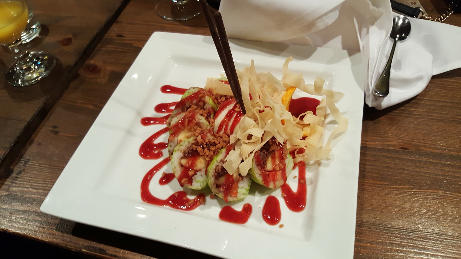 Lyna Sushi