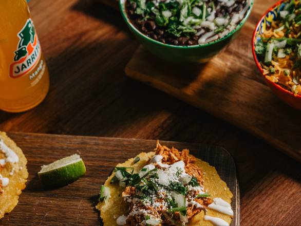 Repas 3 tacos, frijoles, riz