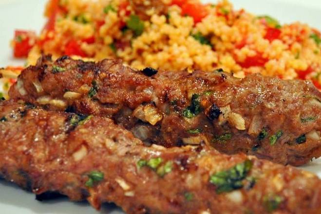 Trio ShawarmaBrochette Kefta brochette / Kefta Skewer Shawarma Trio