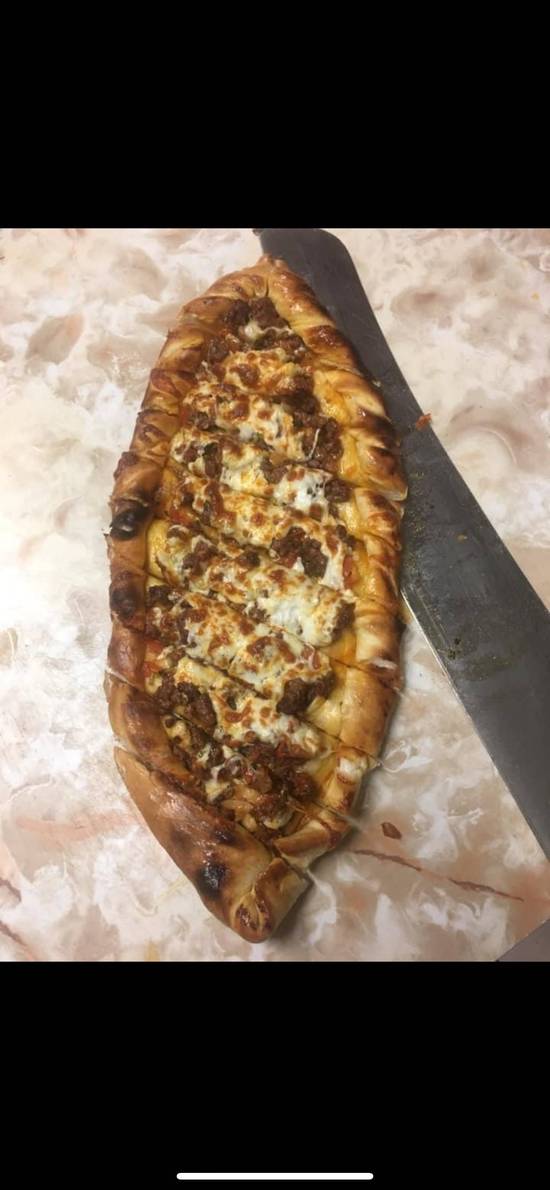 #8 Canoe pizza (pide)viande hachée