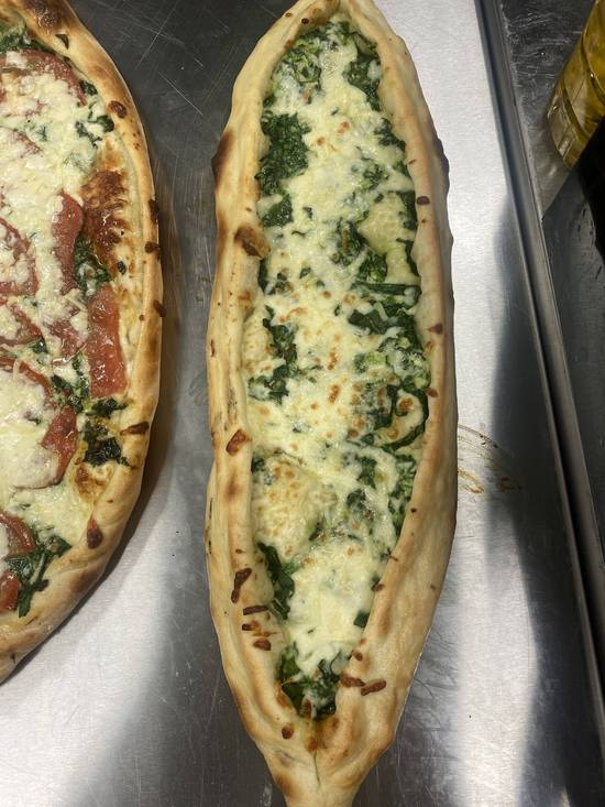 #1 Canoe pizza (pide) epinards