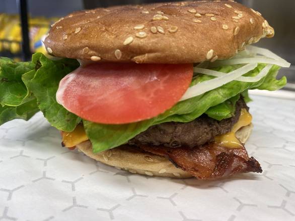 Burger au fromage et au bacon