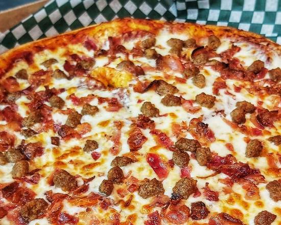 Petite pizza amateur de viandes