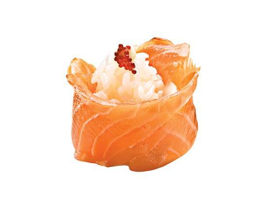 5. Nigiri rose au saumon / Salmon Rose Nigiri