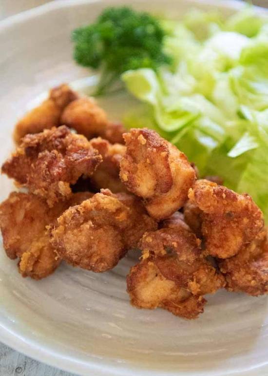 Chicken Karaage (4-5 Pcs) / Poulet Karaage (4-5 Morceaux)
