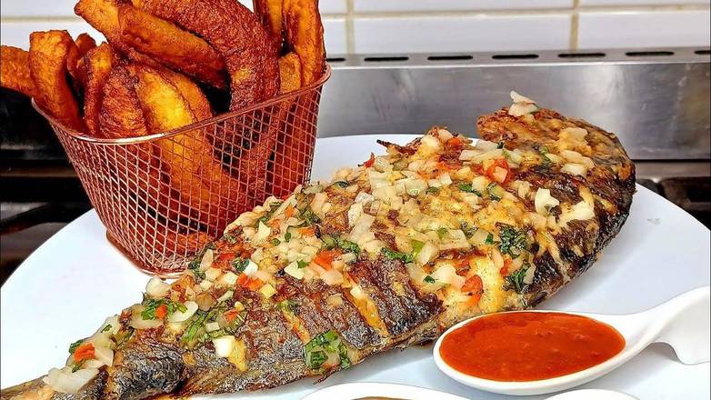 Poisson Braisé (BBQ) (Tilapia) Combo